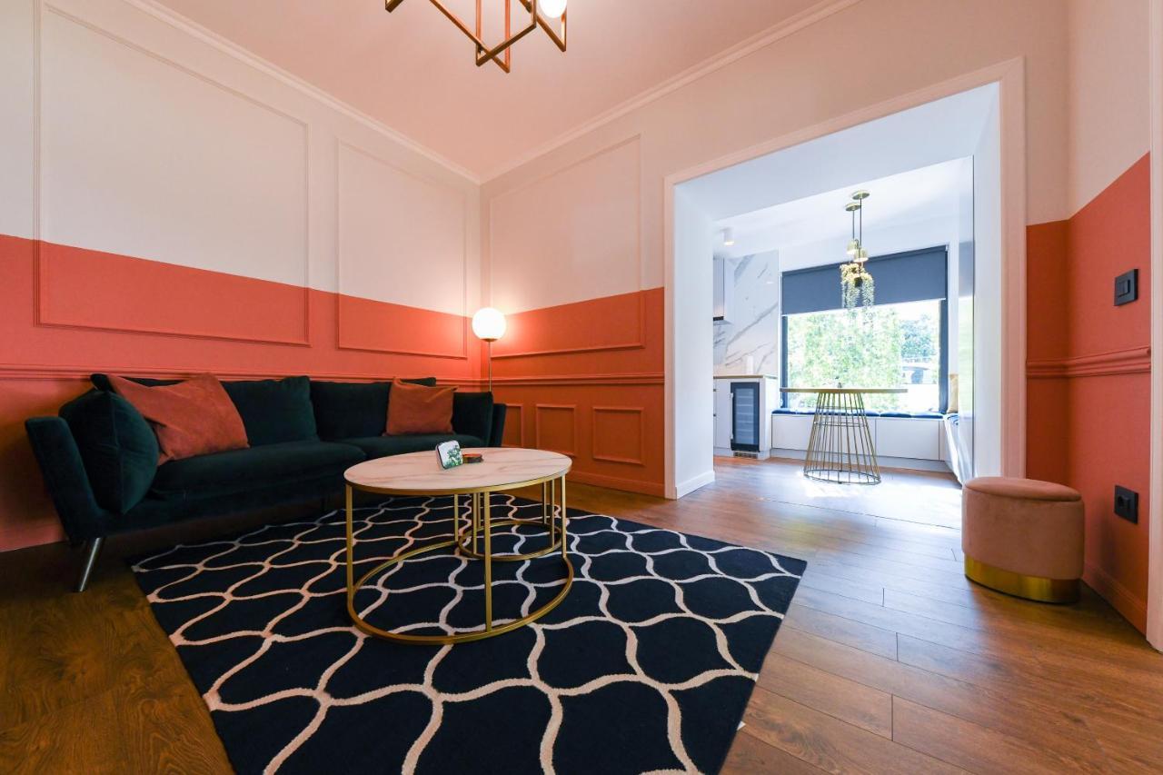 Designer Apartment In The City Center Клуж-Напока Экстерьер фото